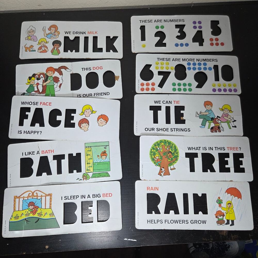 Vintage 1972 Fisher Price School Days Desk + Magnetic Letters Cards Incomplete - Picture 6 of 12